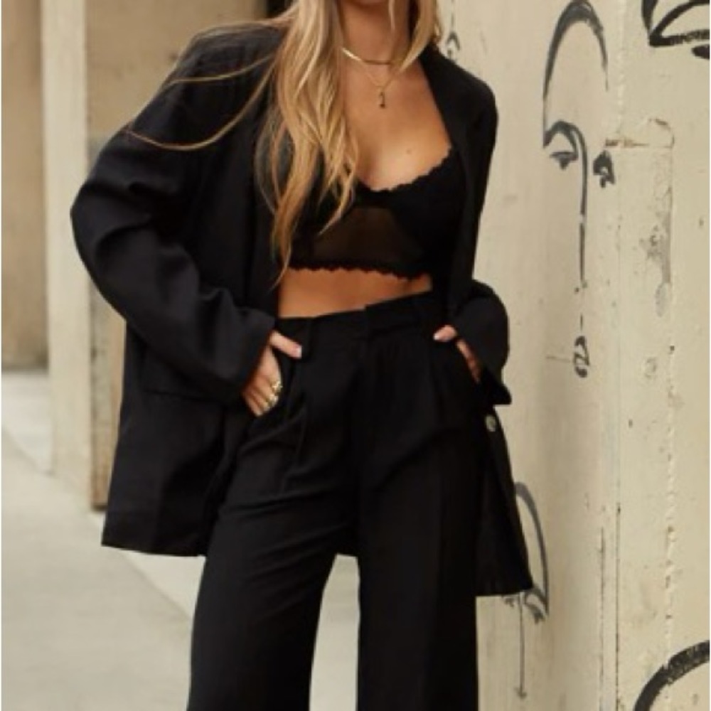 Edikted Black oversized blazer